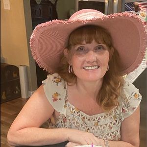 Meet your Posher, Tonya